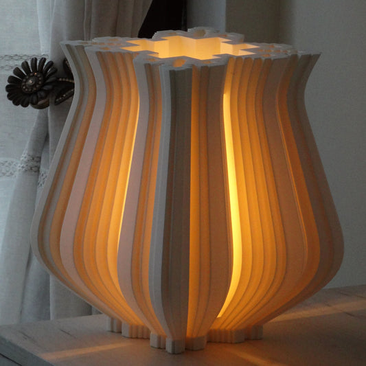 Elbetitsa Table Lamp