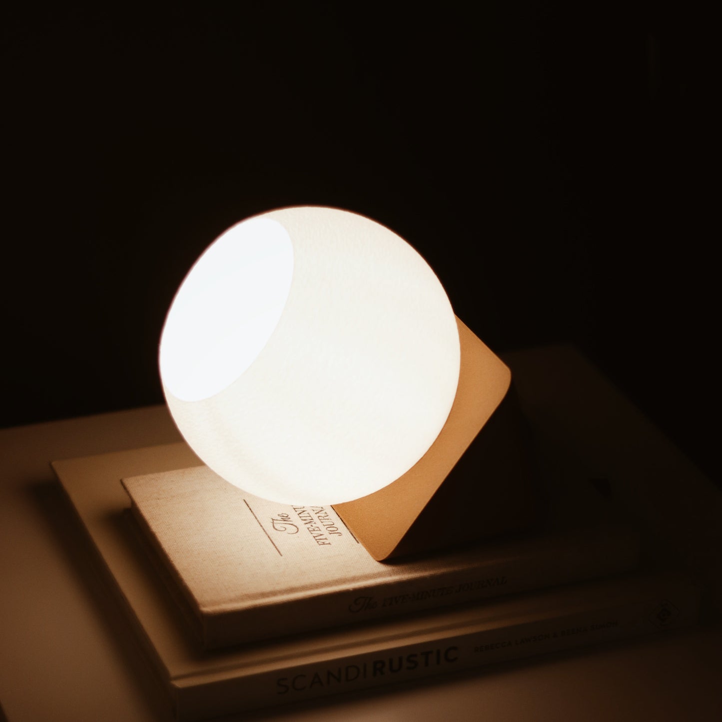 Sphero Table Lamp